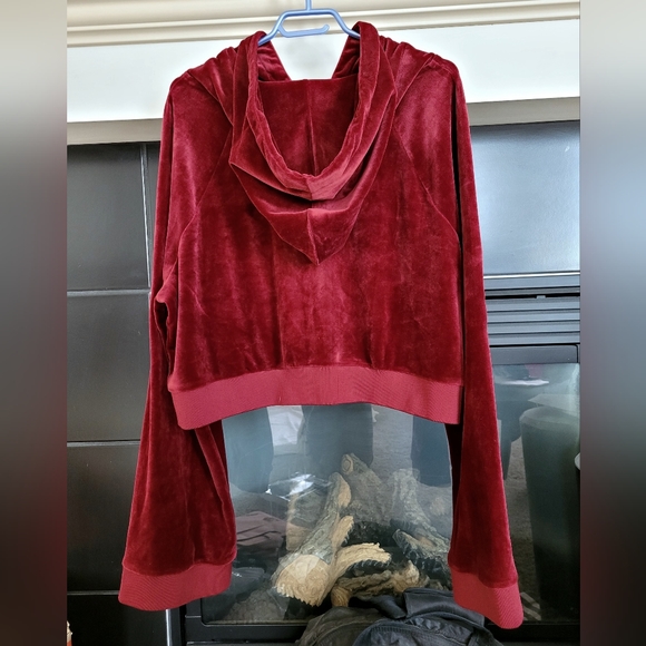 Fashion Nova Cranberry Velour cropped Zip Up DREAM Hoodie,Bell Sleeves, Size XL - Picture 2 of 11